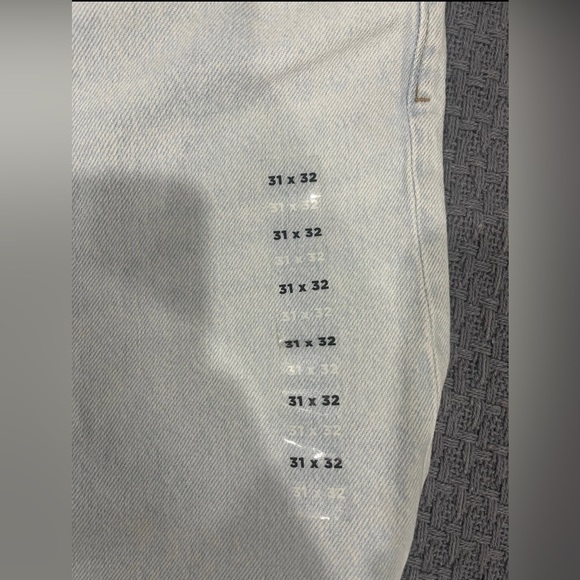 Pacsun baggy brand new light wash jeans, never worn, brand new - Picture 1 of 4